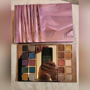 Like New Urban Decay "Heavy Metals" 20 Pan Metallic Eyeshadow Palette